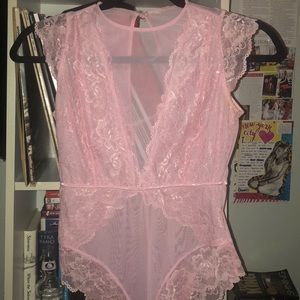 Baby pink lingerie body suit w/ open back 💗